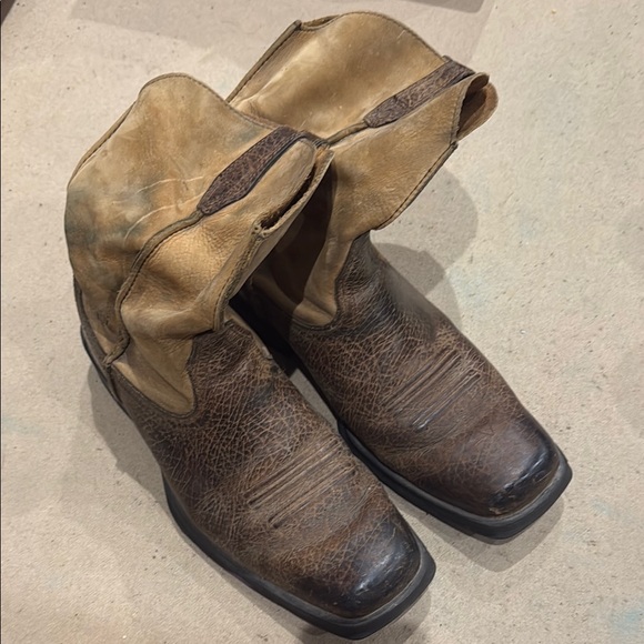 Ariat Two-Tone Brown Western Boots - Picture 1 of 6